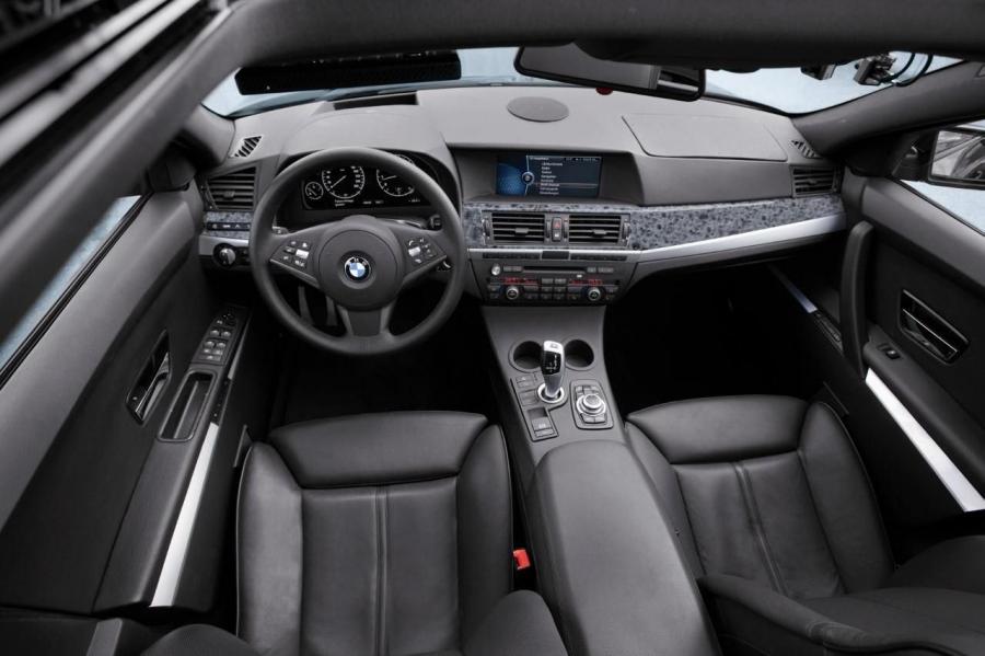  BMW 5-Series Touring 2010 года  (фото 75 из 75)